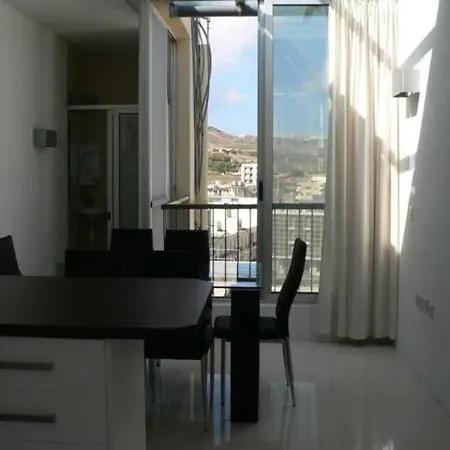 Il-guva Penthouse At Apartment *